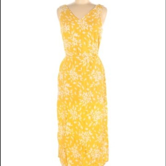 A New Day Spring/Summer Dress - Picture 3 of 9